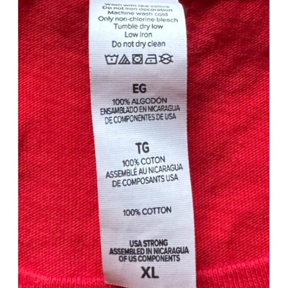 Disney Red  Christmas Top Festive  XL Shirt Mickey Minnie Goofy Holiday Gift XL - Picture 5 of 8